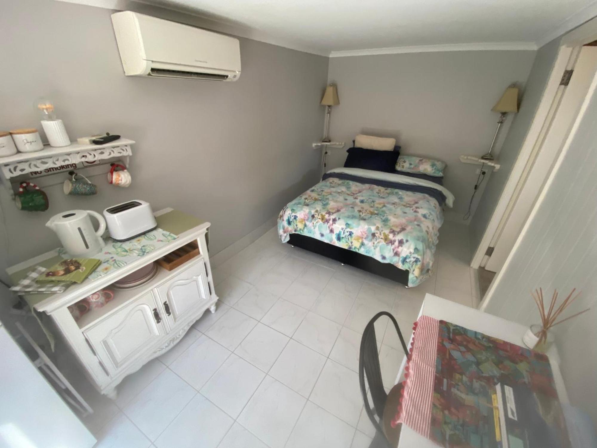 Churchill'S B&B Twin Spa Getaway Studio Swansea Bagian luar foto
